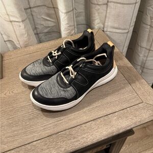 Clarks Black and Gray Women's Sneakers